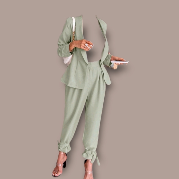 Mint Suit - Picture 3 of 6